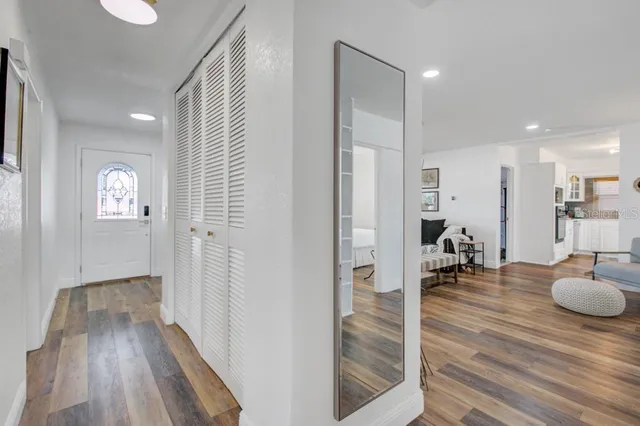 $3,200 | 2121 Greenbriar Boulevard, Clearwater, FL 33763