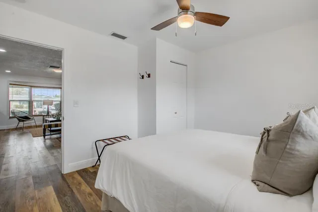 $3,200 | 2121 Greenbriar Boulevard, Clearwater, FL 33763