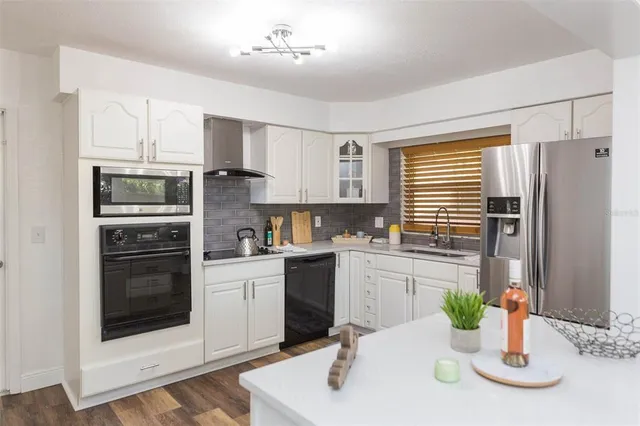 $3,200 | 2121 Greenbriar Boulevard, Clearwater, FL 33763