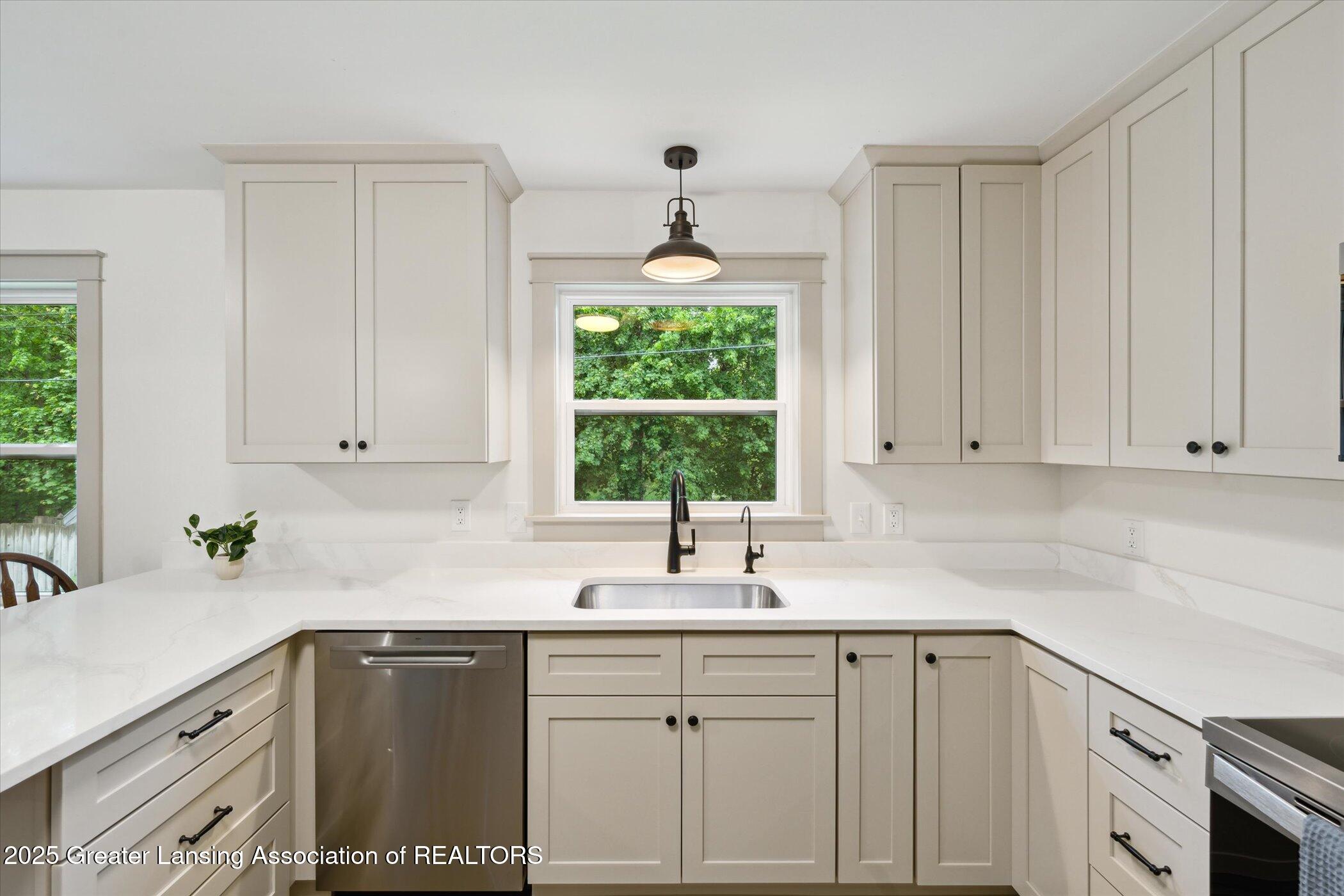 6470 Green Road Haslett, MI 48840 - Photo 15 of 39 15-6470-Green-Rd-Haslett-MI-48840-Window
