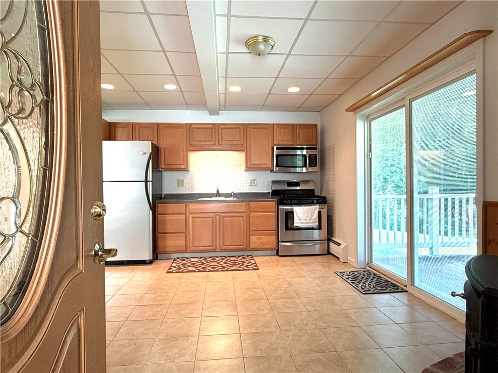 148 Collins Drive Oneonta, NY 13820 - Photo 16 of 36
