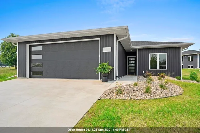 $475,000 | 4001 Antwerp Avenue, Howard, WI 54313