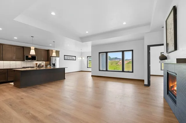 $475,000 | 4001 Antwerp Avenue, Howard, WI 54313