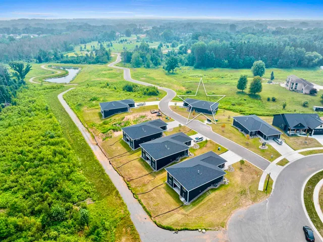 $475,000 | 4001 Antwerp Avenue, Howard, WI 54313