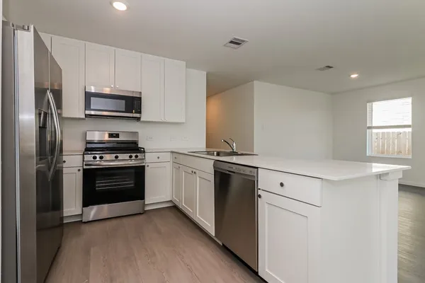 $2,075 | 468 San Miguel Creek Drive, Katy, TX 77493