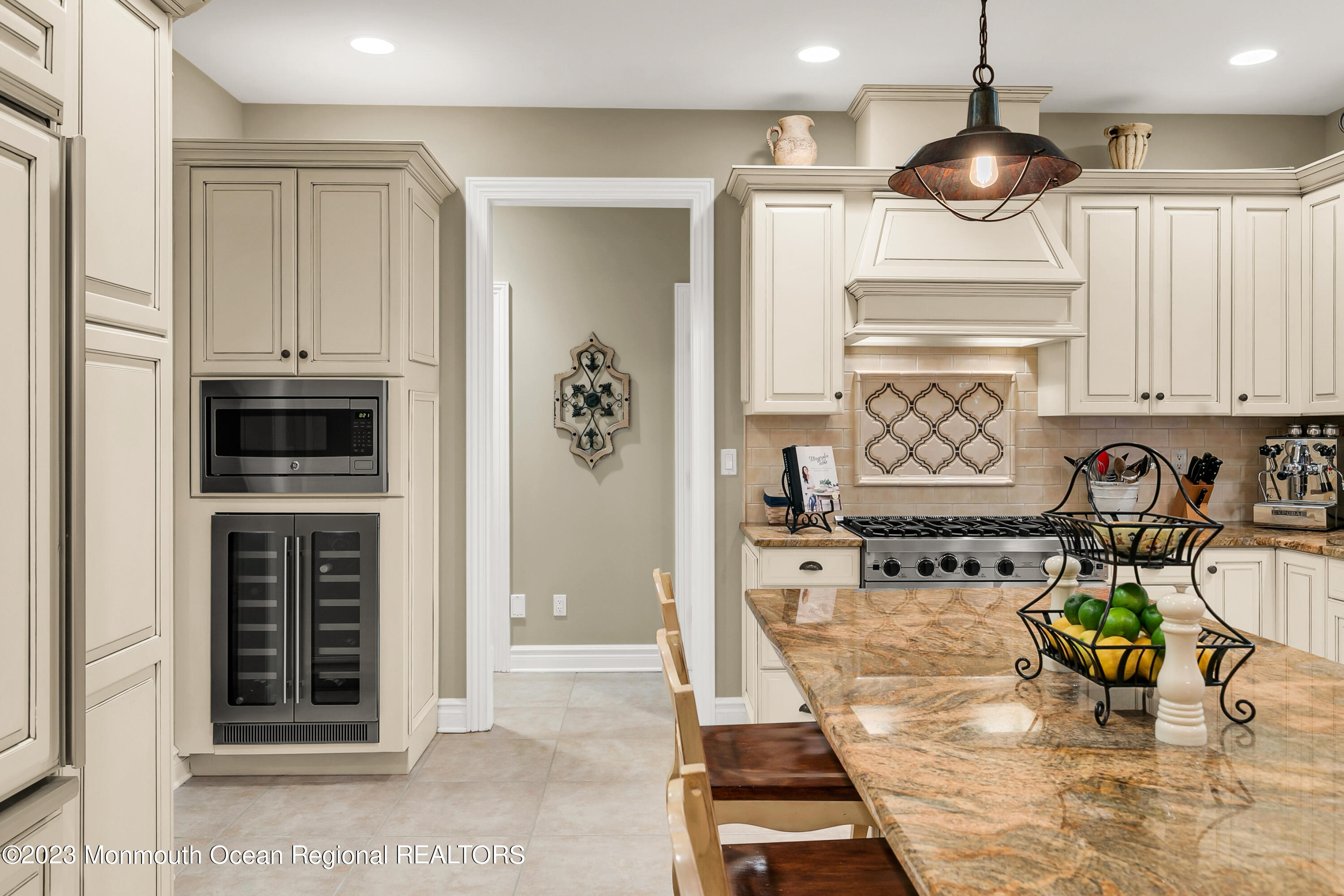 49 Holland Road Middletown, NJ 07748 - Photo 16 of 53 49 Holland Rd Middletown-print-034-037-1