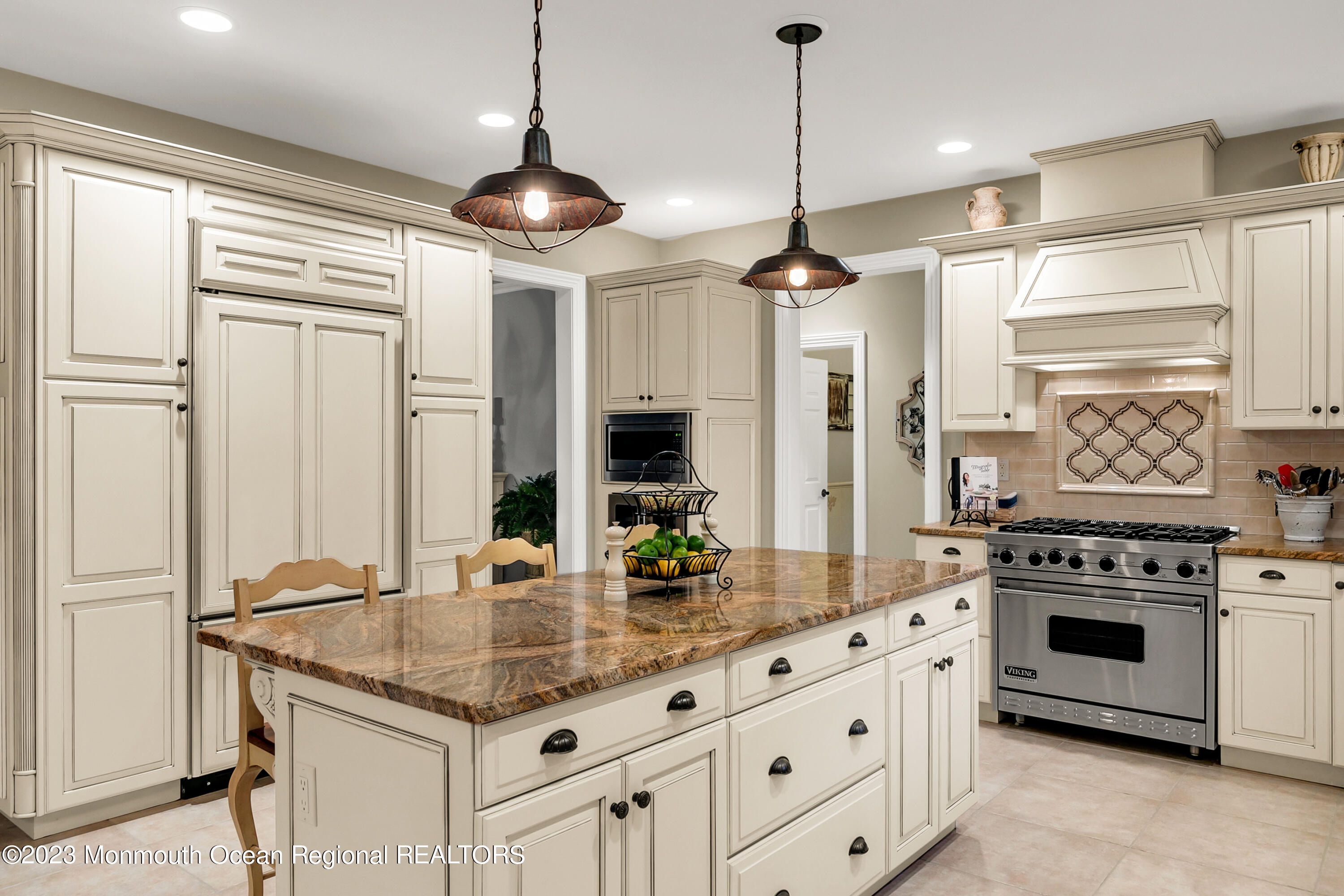 49 Holland Road Middletown, NJ 07748 - Photo 17 of 53 49 Holland Rd Middletown-print-031-044-1