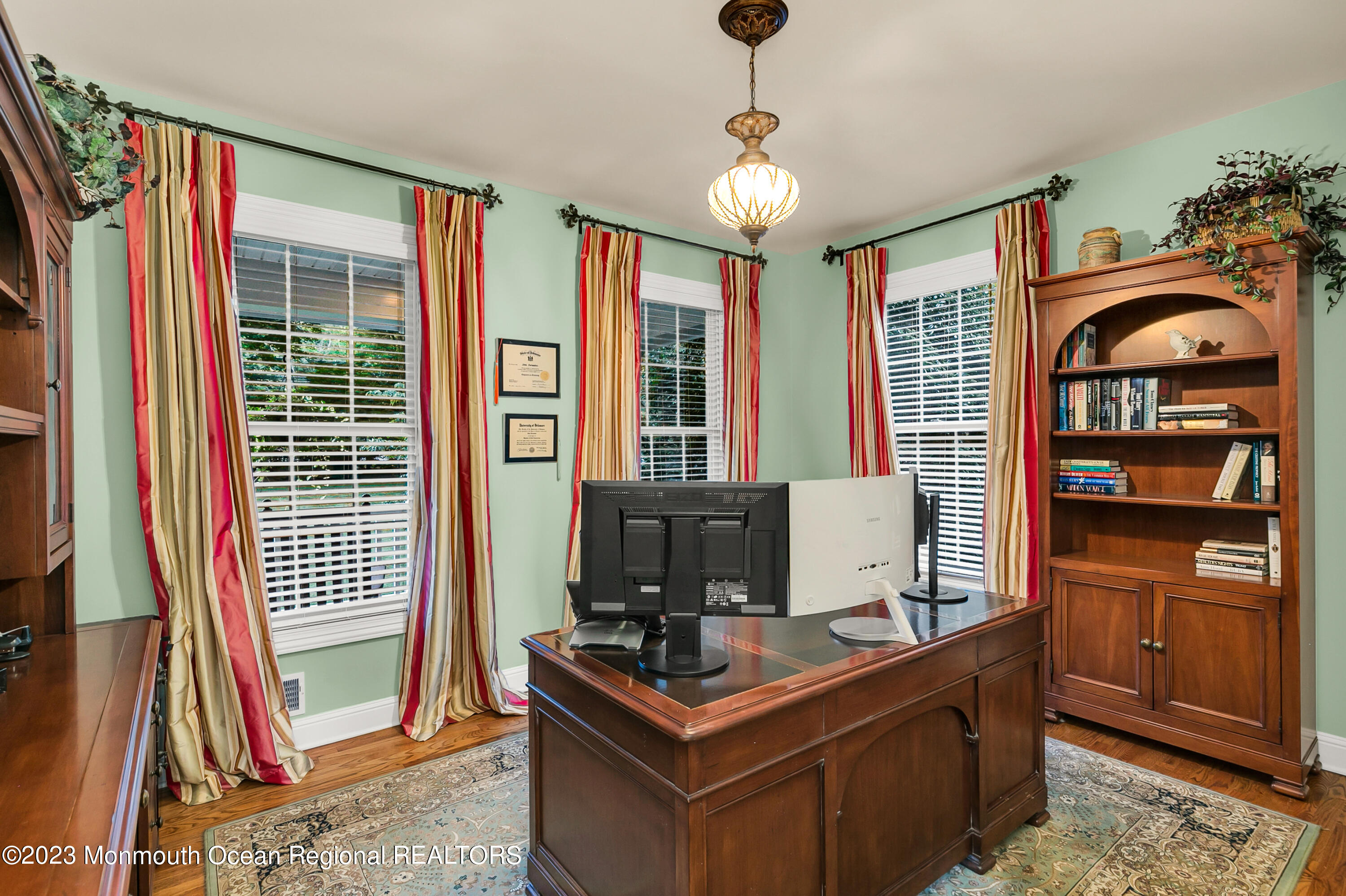 49 Holland Road Middletown, NJ 07748 - Photo 19 of 53 49 Holland Rd Middletown-print-015-023-1