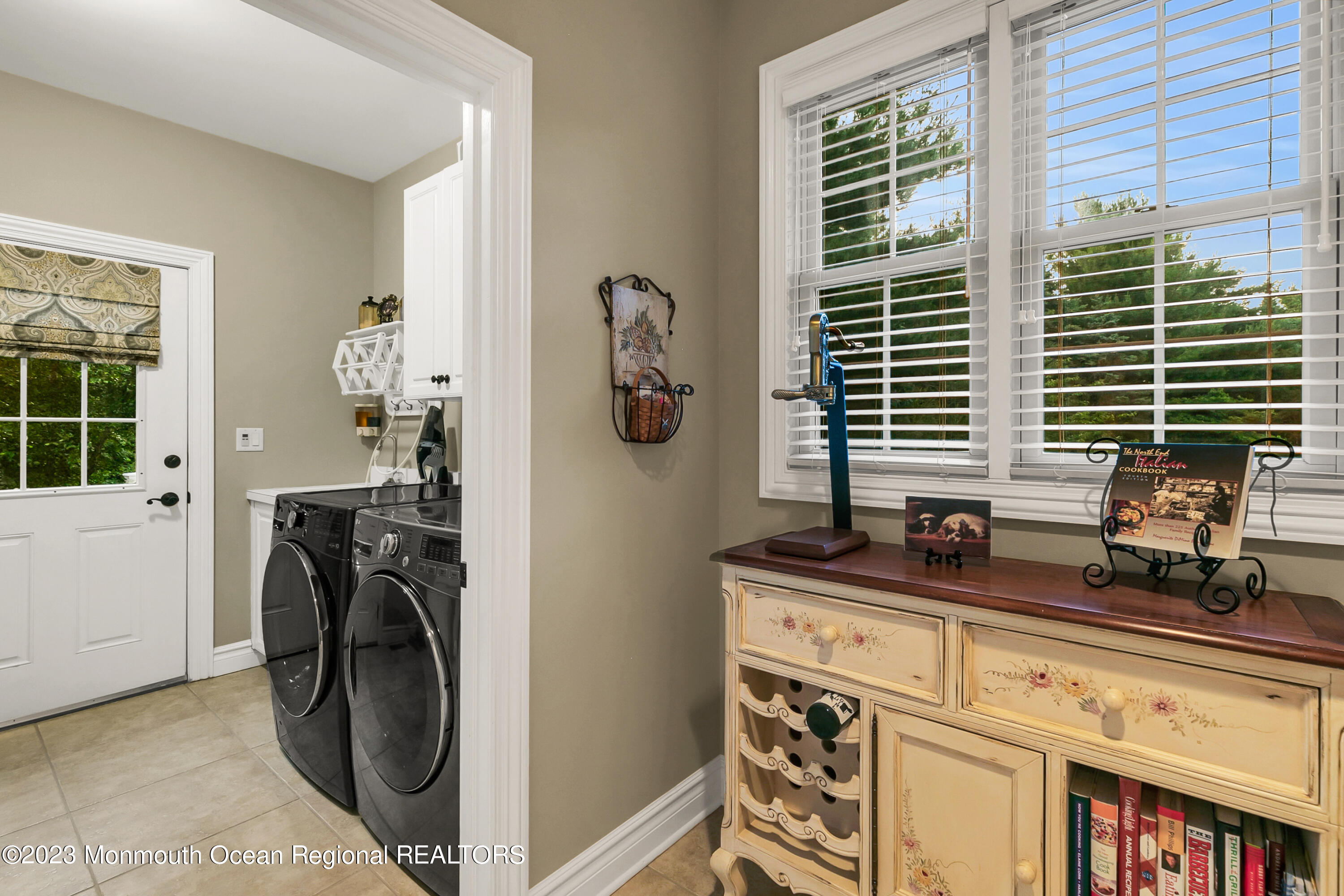 49 Holland Road Middletown, NJ 07748 - Photo 21 of 53 49 Holland Rd Middletown-print-018-035-1