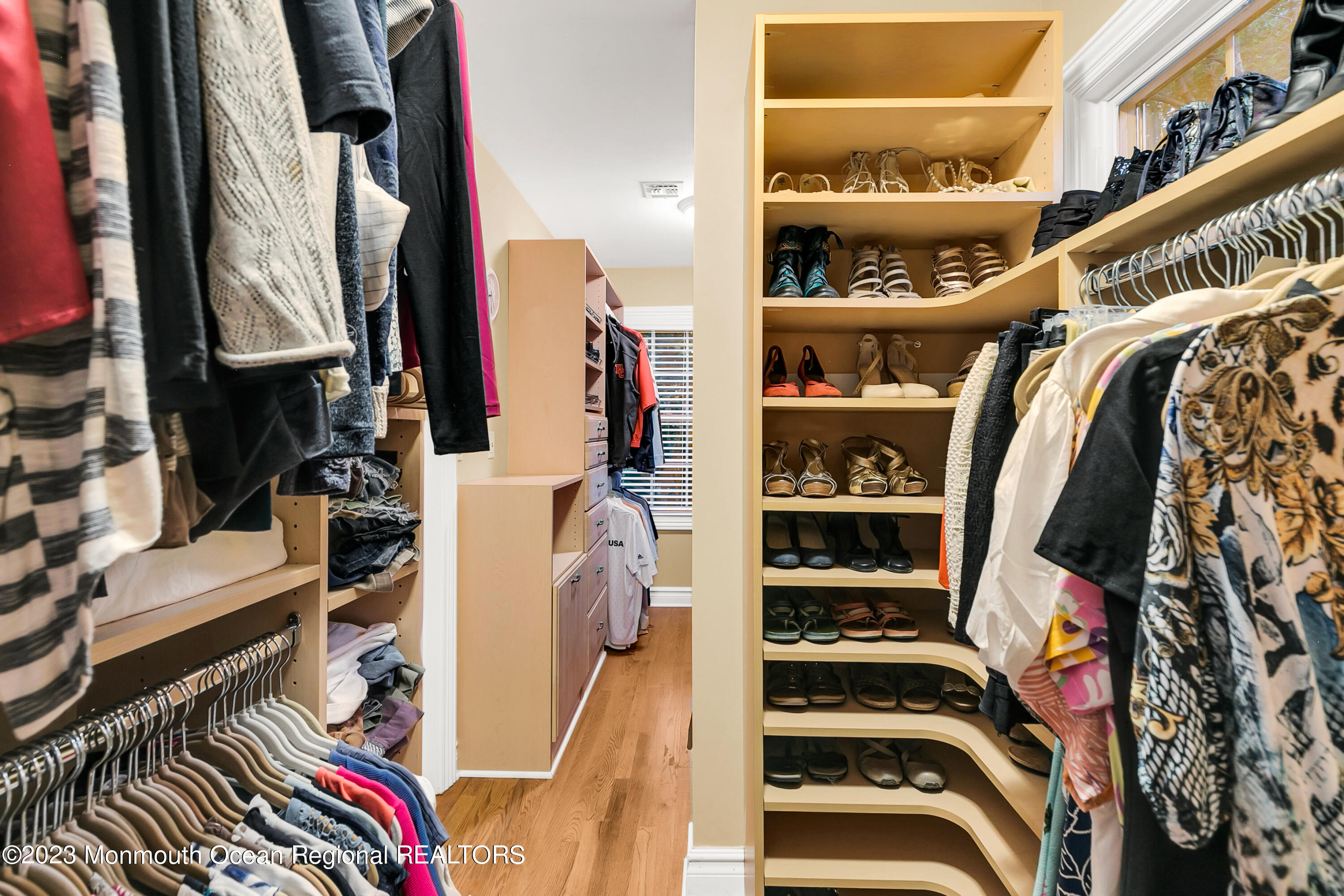 49 Holland Road Middletown, NJ 07748 - Photo 24 of 53 49 Holland Rd Middletown-print-038-059-1