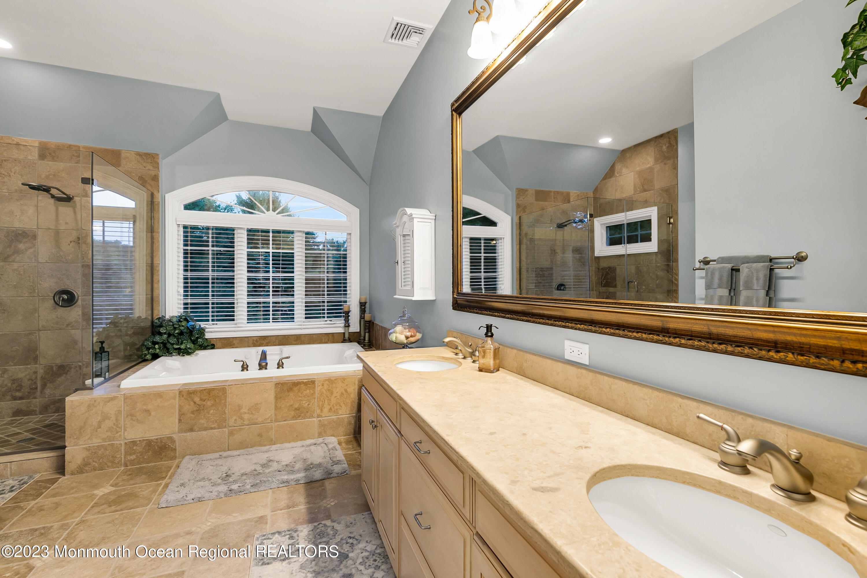 49 Holland Road Middletown, NJ 07748 - Photo 25 of 53 49 Holland Rd Middletown-print-040-030-1