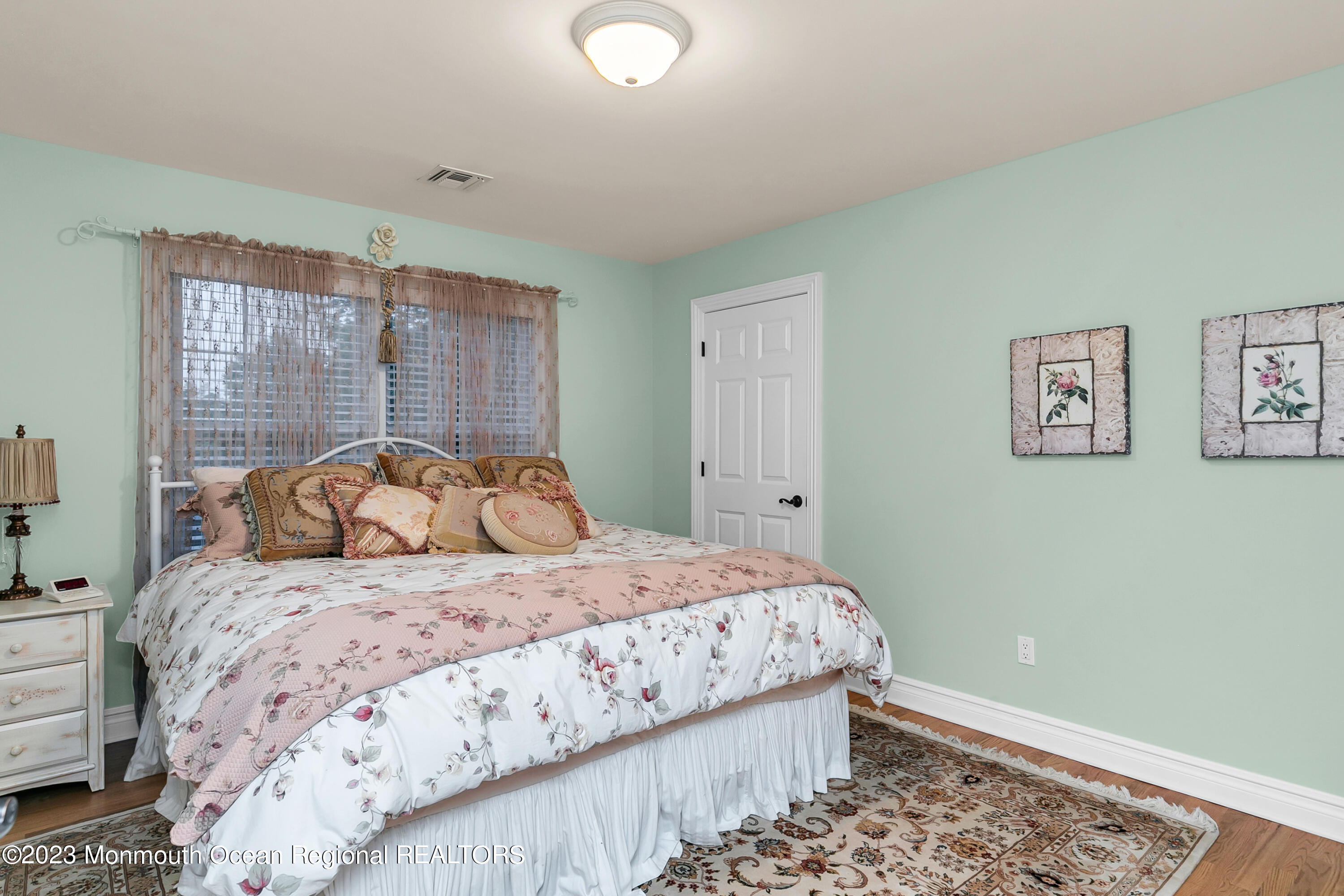 49 Holland Road Middletown, NJ 07748 - Photo 27 of 53 49 Holland Rd Middletown-print-044-024-1