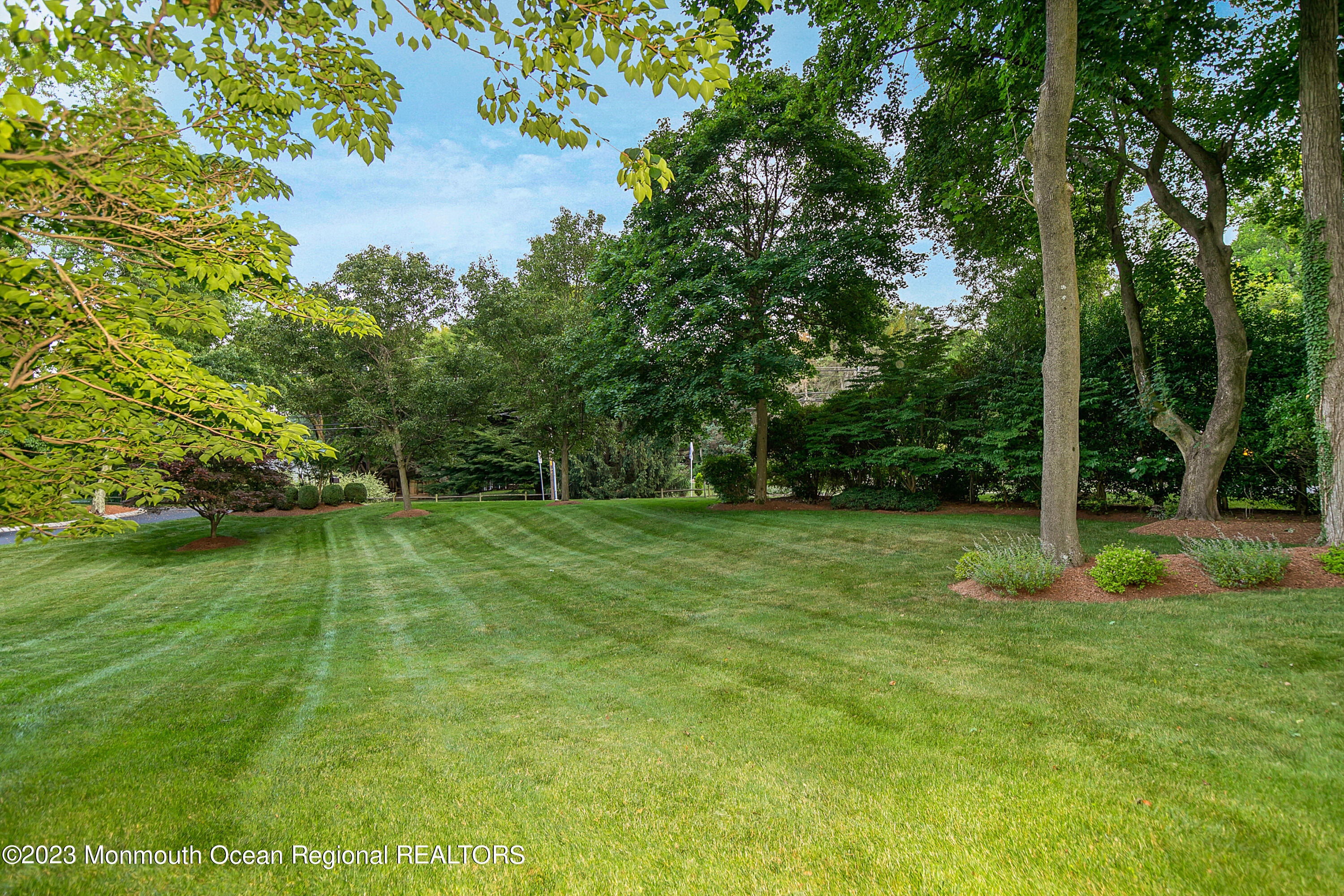 49 Holland Road Middletown, NJ 07748 - Photo 50 of 53 49 Holland Rd Middletown-print-068-014-1