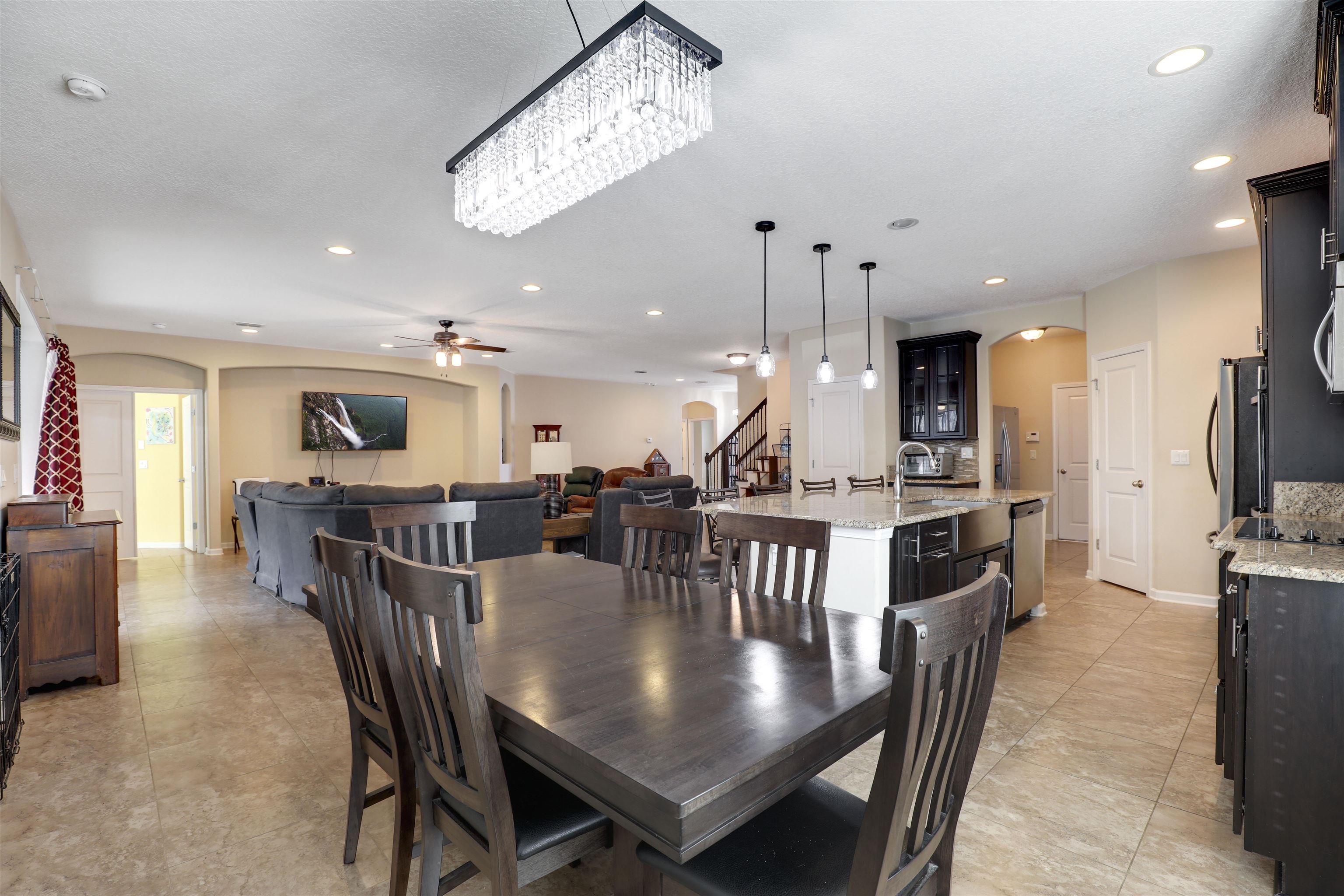 200 Ellsworth Circle St. Johns, FL 32259 - Photo 5 of 58 a view of a dining area with furniture