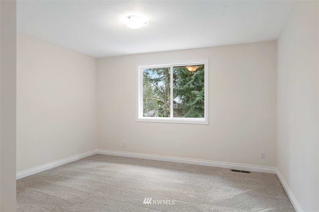 10513 Northeast 152nd Street Bothell, WA 98011 - Photo 23 of 39 Gallery Image 23