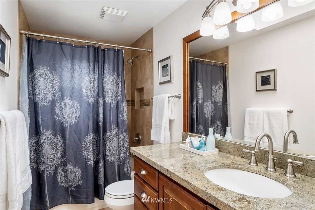 10513 Northeast 152nd Street Bothell, WA 98011 - Photo 24 of 39 Gallery Image 24