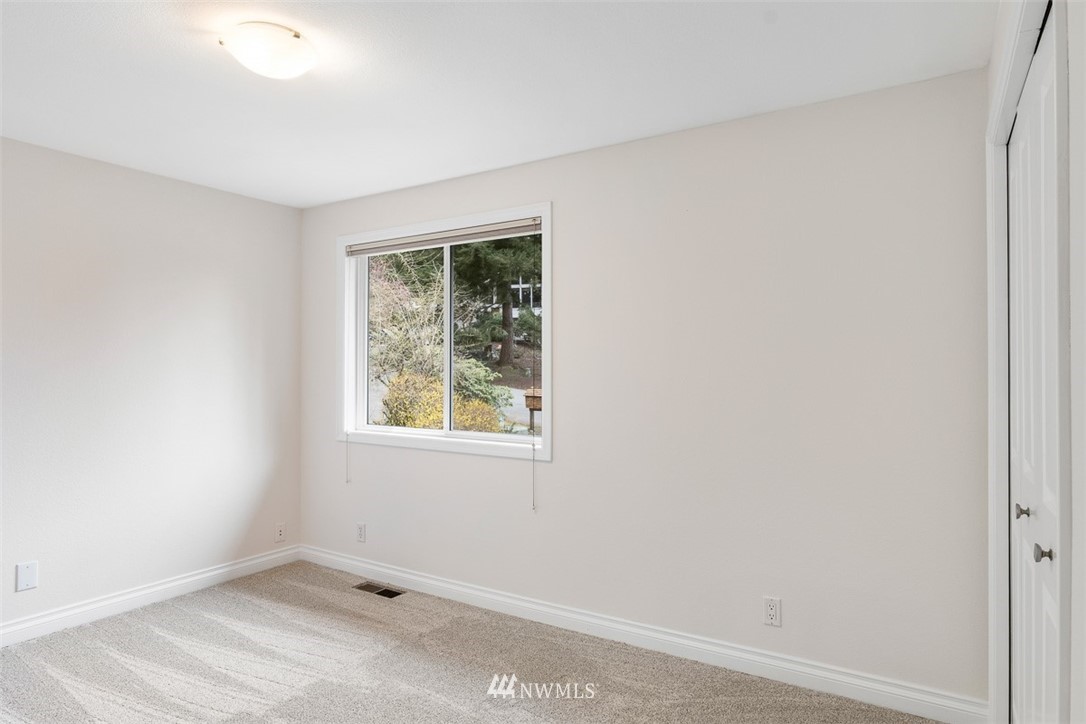 10513 Northeast 152nd Street Bothell, WA 98011 - Photo 25 of 39 Gallery Image 25