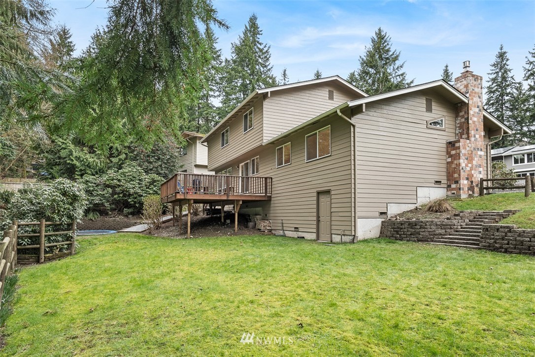 10513 Northeast 152nd Street Bothell, WA 98011 - Photo 32 of 39 Gallery Image 32