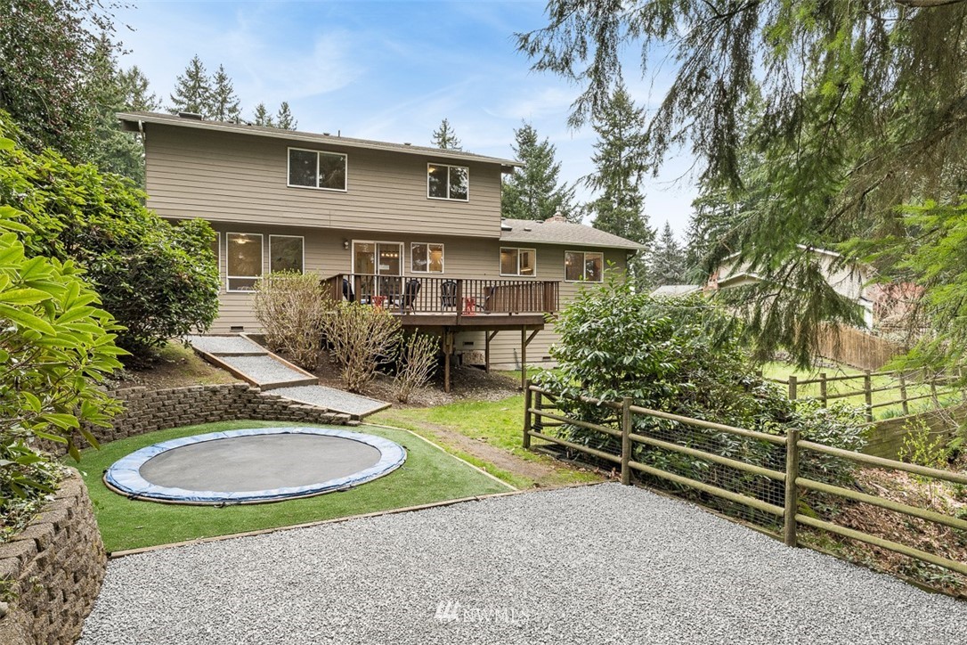 10513 Northeast 152nd Street Bothell, WA 98011 - Photo 34 of 39 Gallery Image 34