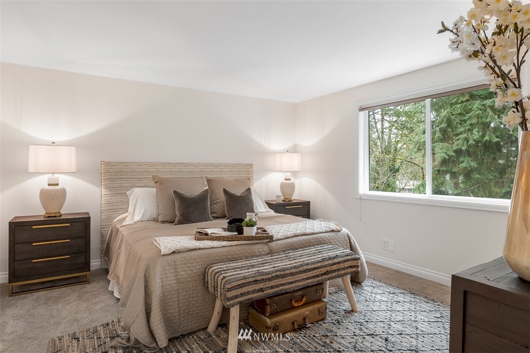 10513 Northeast 152nd Street Bothell, WA 98011 - Photo 5 of 39 Gallery Image 5