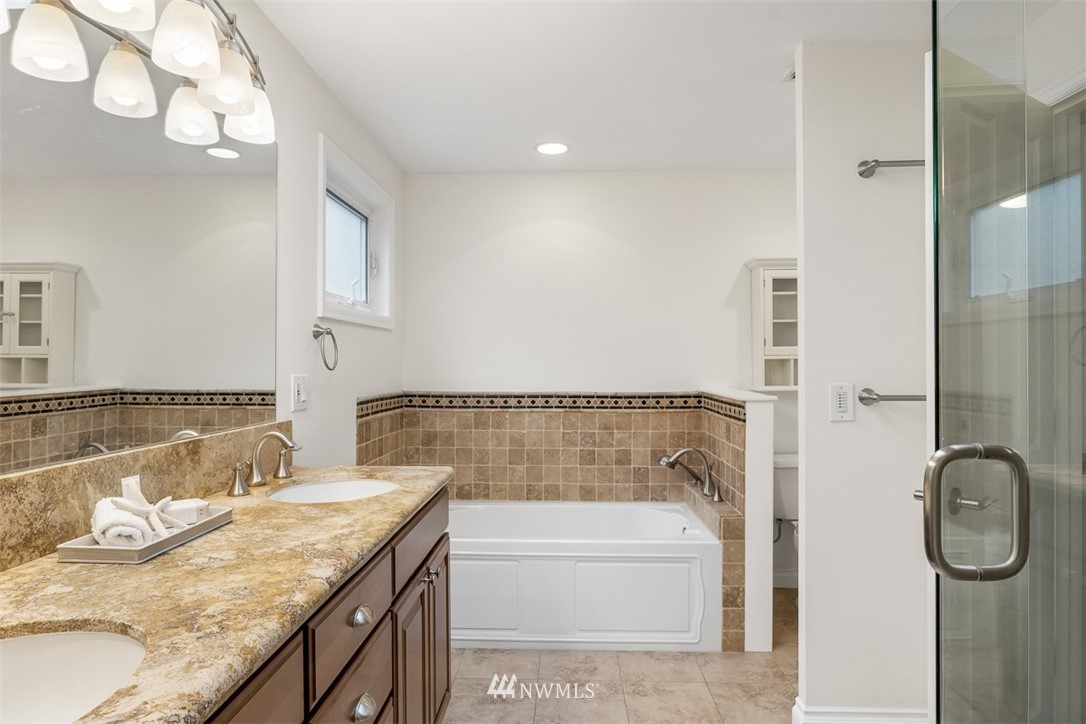 10513 Northeast 152nd Street Bothell, WA 98011 - Photo 6 of 39 Gallery Image 6
