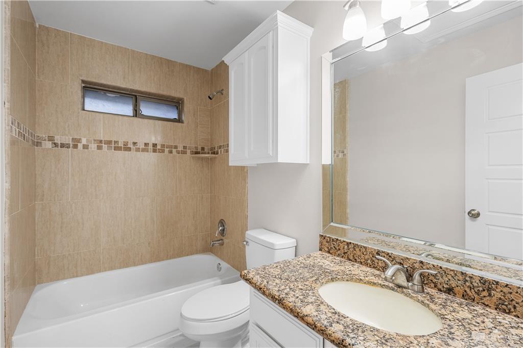 4408 Xanthisma Avenue McAllen, TX 78504 - Photo 10 of 20