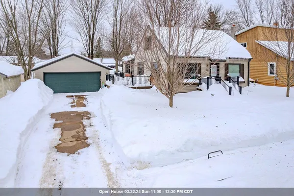 $214,900 | 705 South Line Road, Rothschild, WI 54474