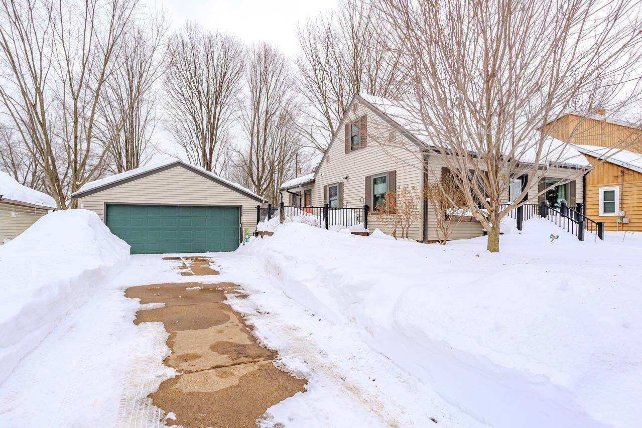 705 South Line Road Rothschild, WI 54474 - Photo 3 of 41