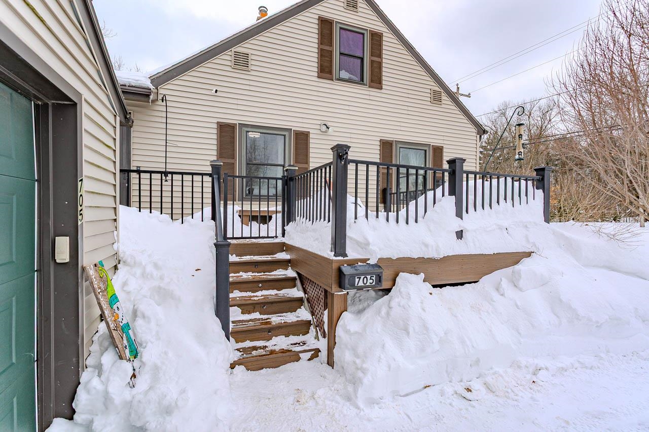 705 South Line Road Rothschild, WI 54474 - Photo 5 of 41