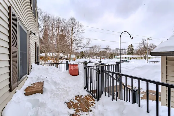 $214,900 | 705 South Line Road, Rothschild, WI 54474