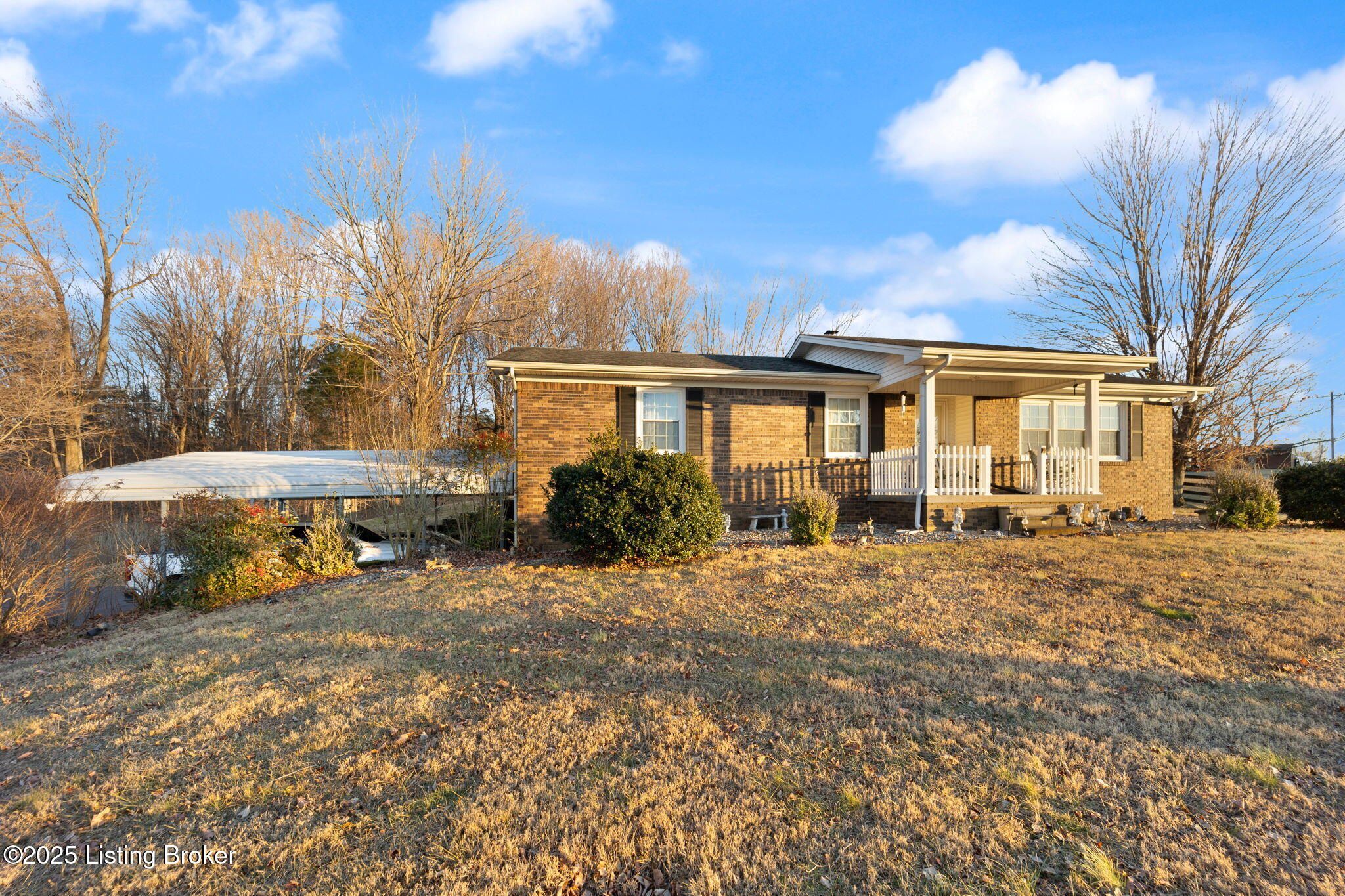 206 North Lucas Road Glasgow, KY 42141 - Photo 2 of 86 2-web-or-mls-542A9788