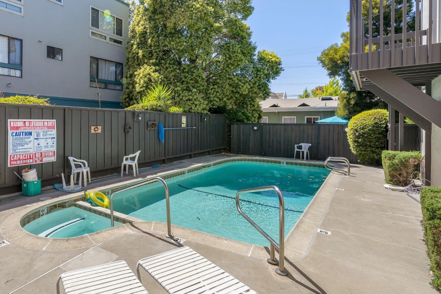 33 Park Road, Unit 13 Burlingame, CA 94010 - Photo 43 of 43 a view of a backyard with a patio