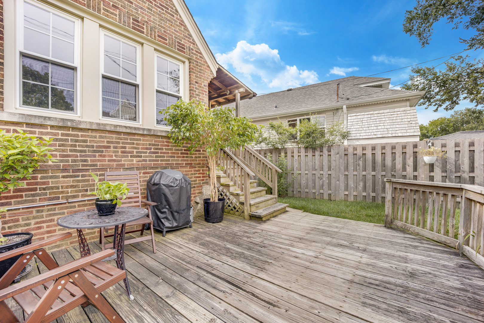 408 Shenstone Road Riverside, IL 60546 - Photo 6 of 38