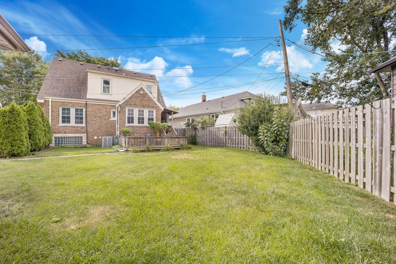 408 Shenstone Road Riverside, IL 60546 - Photo 7 of 38