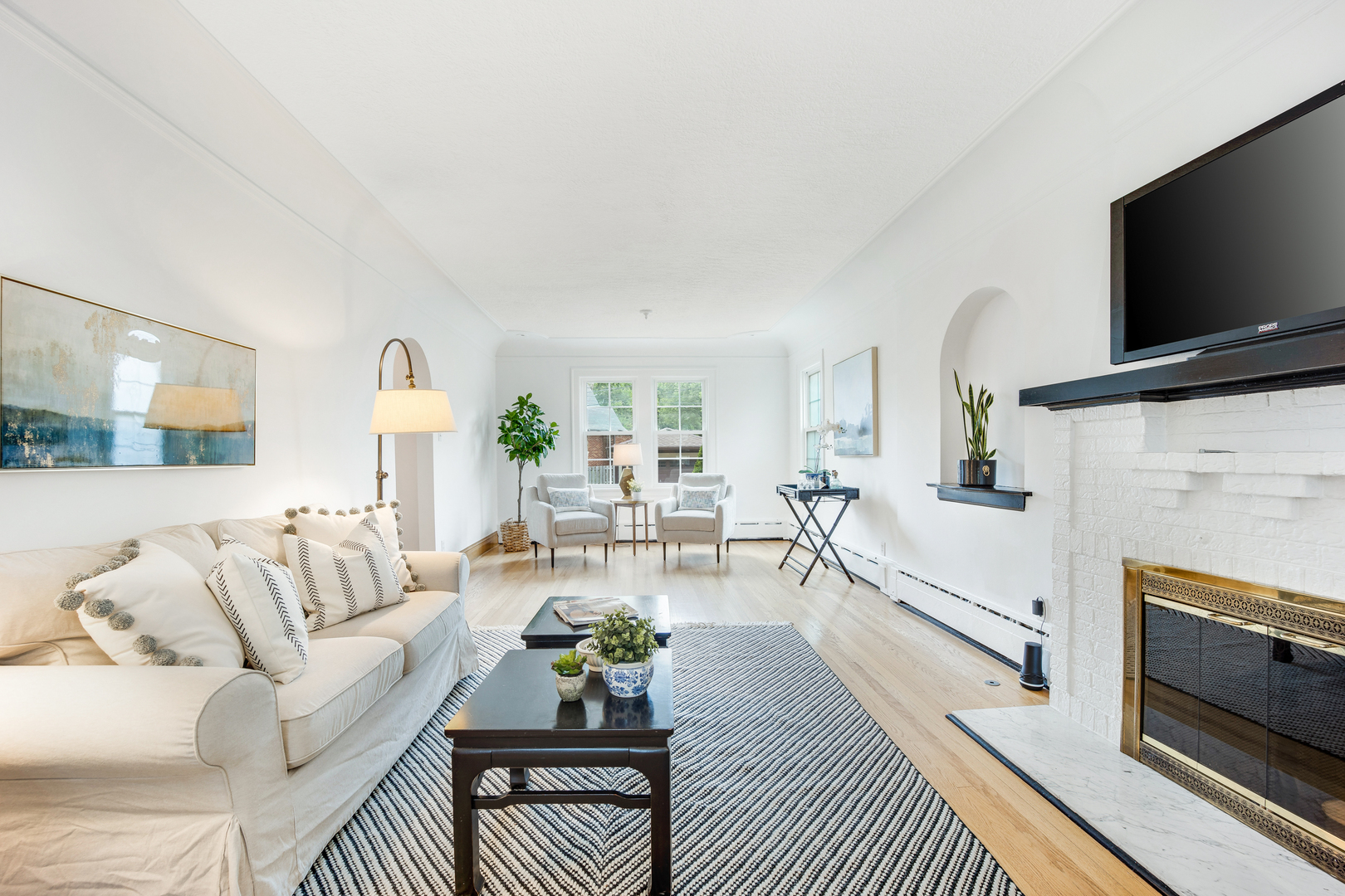 408 Shenstone Road Riverside, IL 60546 - Photo 10 of 38