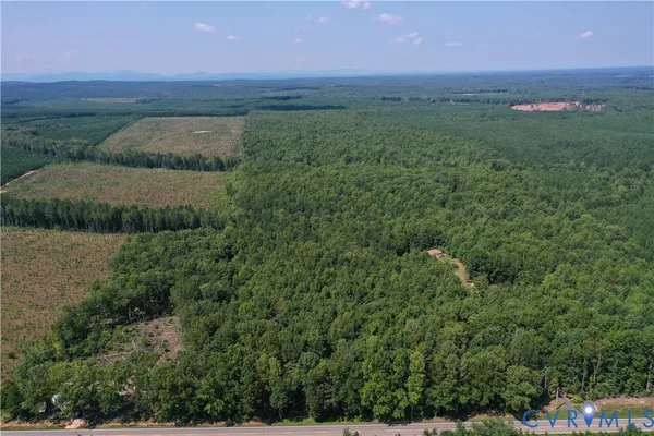 $389,900 | 4809 West James Anderson Highway, Gladstone, VA 24553