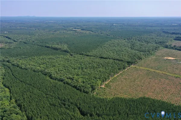 $389,900 | 4809 West James Anderson Highway, Gladstone, VA 24553