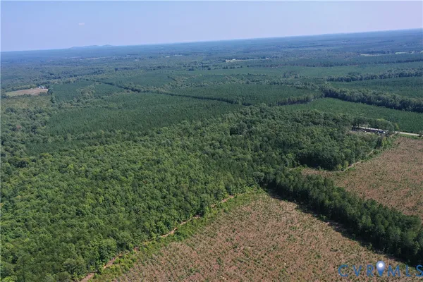 $389,900 | 4809 West James Anderson Highway, Gladstone, VA 24553