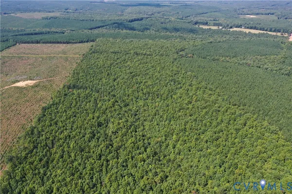 $389,900 | 4809 West James Anderson Highway, Gladstone, VA 24553