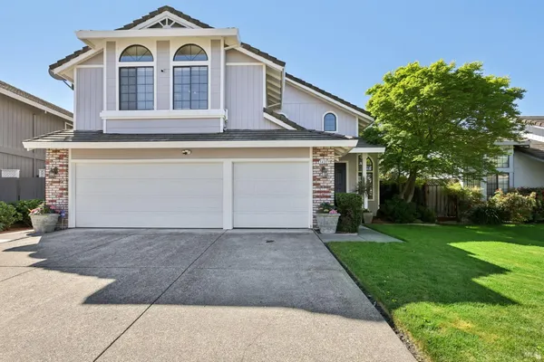 $1,050,000 | 1422 Roman Drive, Rohnert Park, CA 94928