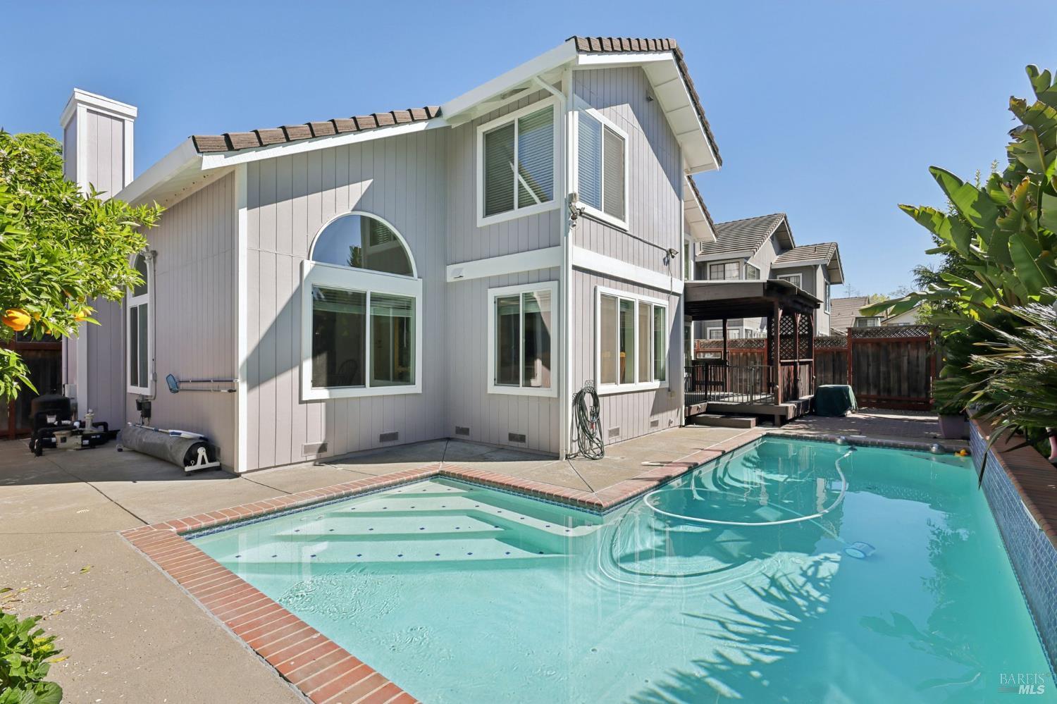 1422 Roman Drive Rohnert Park, CA 94928 - Photo 2 of 35