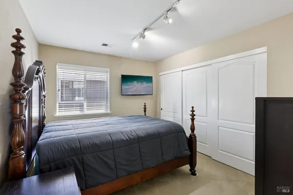 $1,050,000 | 1422 Roman Drive, Rohnert Park, CA 94928