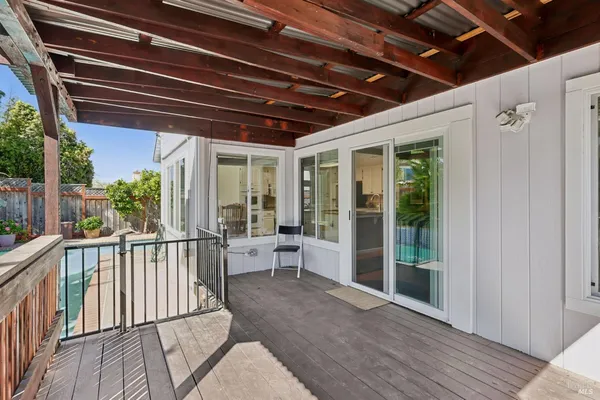 $1,050,000 | 1422 Roman Drive, Rohnert Park, CA 94928