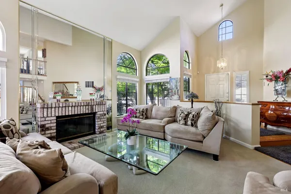 $1,050,000 | 1422 Roman Drive, Rohnert Park, CA 94928