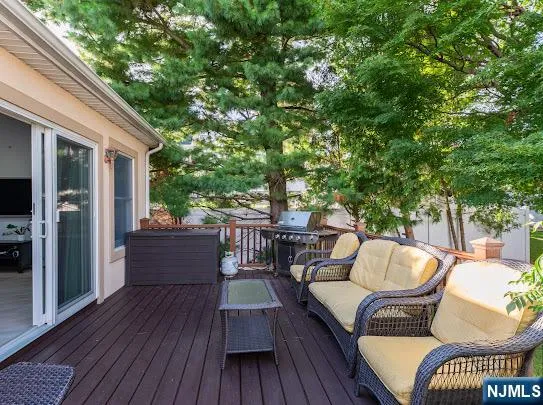 $899,999 | 565 Center Street, Wood-Ridge, NJ 07075