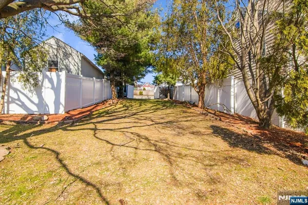 $899,999 | 565 Center Street, Wood-Ridge, NJ 07075