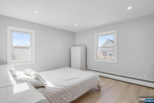 $899,999 | 565 Center Street, Wood-Ridge, NJ 07075