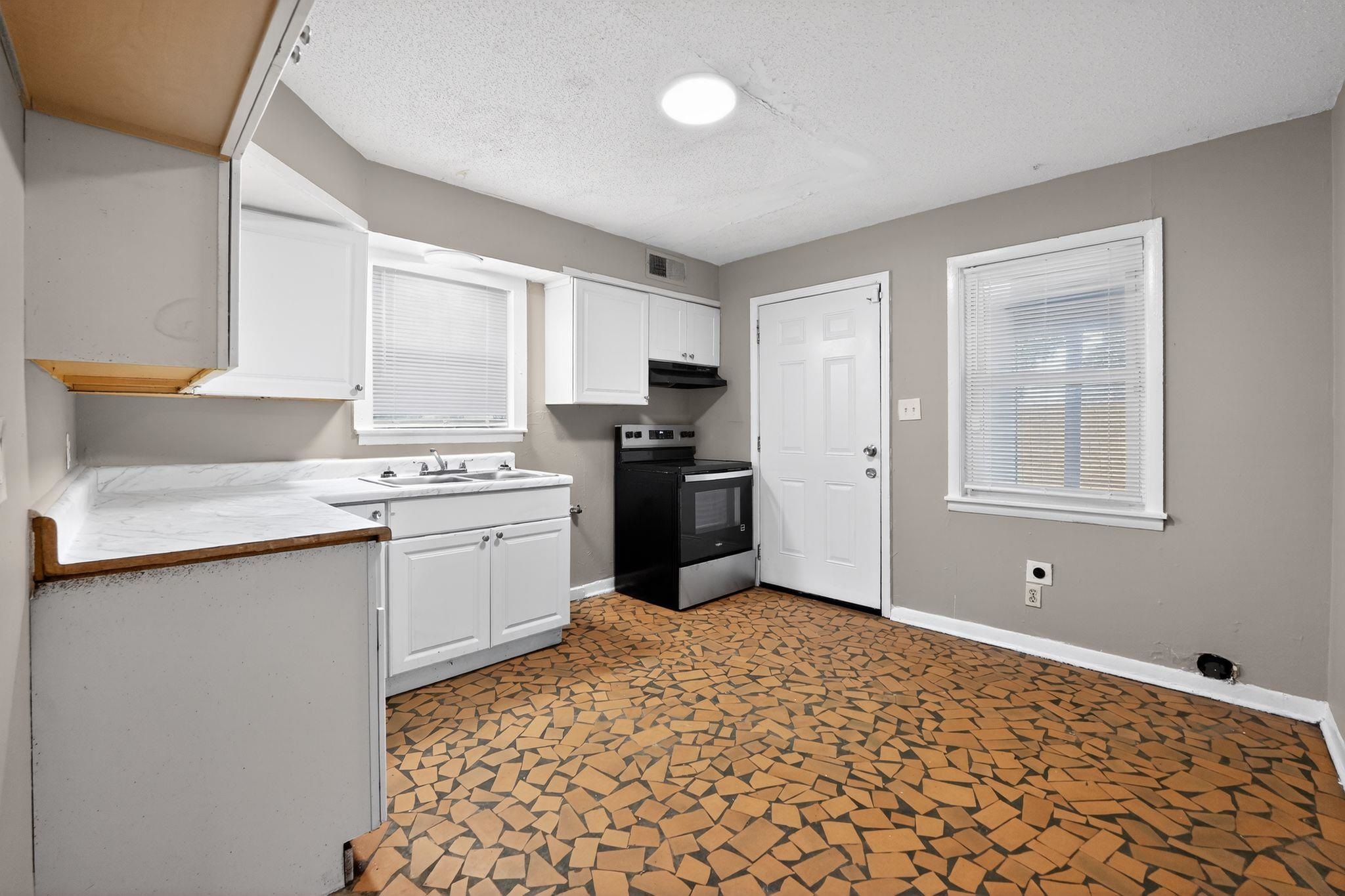 4646 Applegate Road Memphis, TN 38109 - Photo 5 of 37