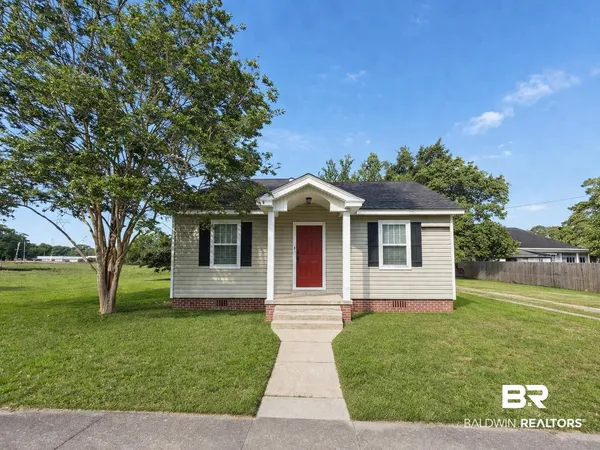 $139,900 | 317 South Presley Street, Atmore, AL 36502