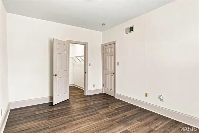 $1,600 | 3654 Shaw Boulevard, Unit 3 EAST, St. Louis, MO 63110